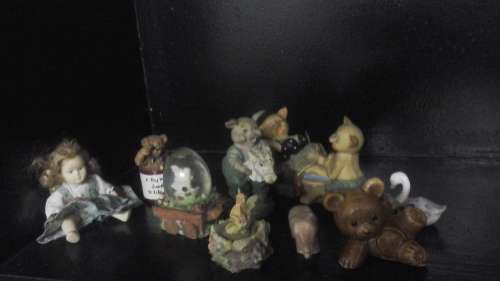 FANTASTIC JOB LOT OF ASSORTED ORNAMENTS .  TERRIFIC AND USEFUL!