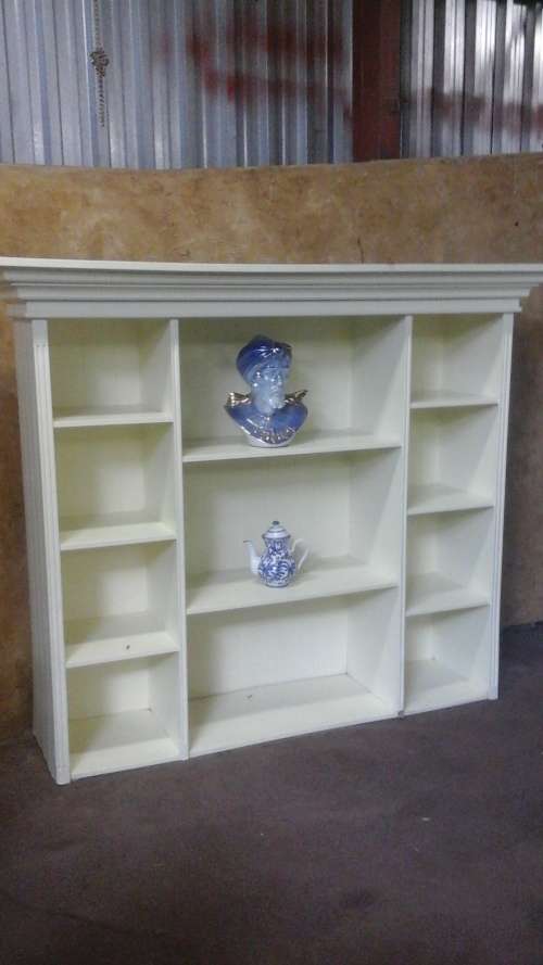 A STUNNING ALMOST SHABBY SHICK MULTIPLE SHELF SHELVING UNIT. ADD LOTS OF DISPLAY SPACE TO YOUR HOUSE