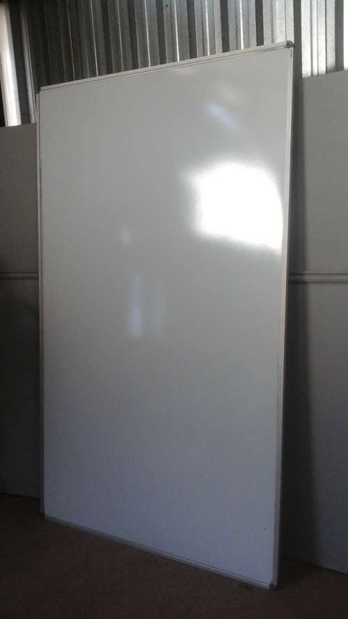 FANTASTIC AND USEFUL LARGE VITREX WHITEBOARD. TERRIFIC AND FUNCTIONAL PIECE!