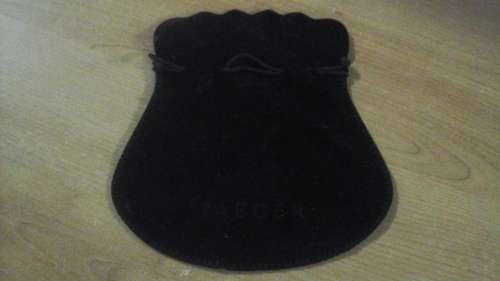 TERRIFIC AND USEFUL JEWELLERY POUCH. FANTASTIC PIECE!