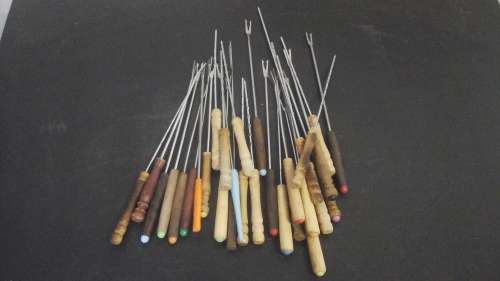 AWESOME COLLECTION OF 31 FONDU FORKS. TERRIFIC AND USEFUL SET!