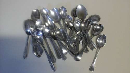 ADD THIS WONDERFUL COLLECTION OF 31 MAINLY EPNS TEASPOONS TO YOUR COLLECTION