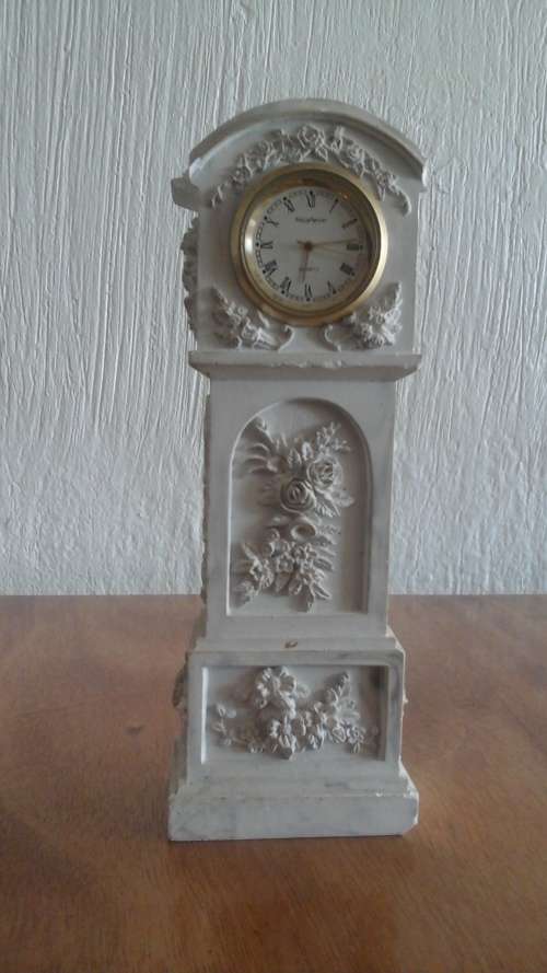 A SIMPLY STUNNING PHILLIP MERCIER CLOCK TOWER DESK CLOCK. FUNCTIONAL AND DECORATIVE PIECE!
