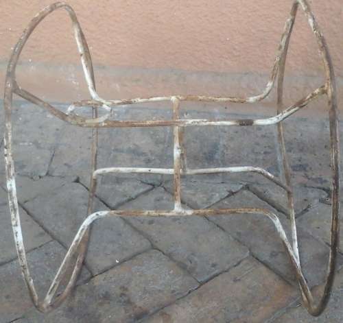 SIMPLY FANTASTIC VINTAGE WROUGHT IRON HOSE PIPE REEL. TERRIFIC AND USEFUL PIECE!