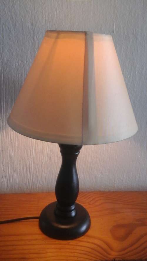 SIMPLY STUNNING WOODEN LAMP. GORGEOUS AND FABULOUS PIECE!