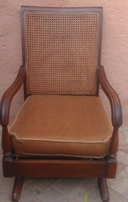 MAGNIFICENT VINTAGE IMBUIA?/ KIAAT? ROCKING CHAIR. AWESOME PIECE!