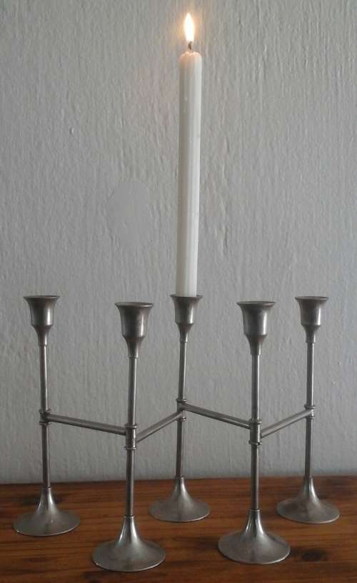 INCREDIBLE VINTAGE PLATED 5 CANDLE CANDLE HOLDER. STUNNING PIECE!