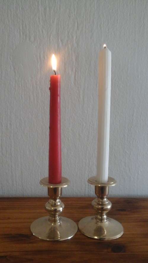 TWO EXQUISITE VINTAGE BRASS CANDLE HOLDERS. AWESOME AND USEFUL SET!