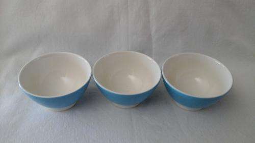 THREE DELIGHTFUL LITTLE BLUE AND WHITE BOWLS -PAGNOSSIN EARTHENWARE FREVISO ITALY