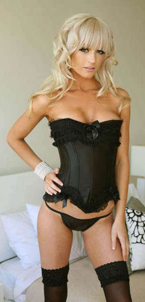 BEAUTIFUL BLACK CORSET
