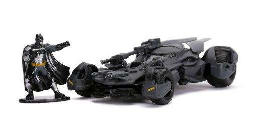 AUTHENTIC DC COMICS Justice League Batmobile Die-cast Vehicle and Metal Batman Mini Figure SCALE1:32