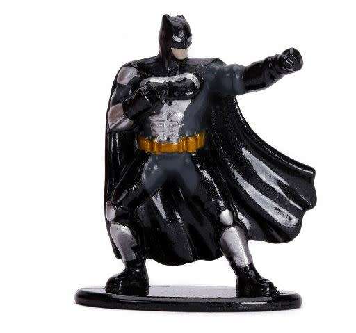 AUTHENTIC DC COMICS Justice League Batmobile Die-cast Vehicle and Metal Batman Mini Figure SCALE1:32