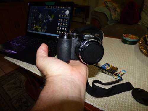 Fujifilm Finepix S1800