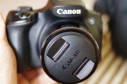 Canon SX 60 HS, in good condition, photos show exact item on sale, sd card not included