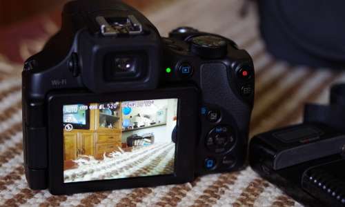 Canon SX 60 HS, in good condition, photos show exact item on sale, sd card not included