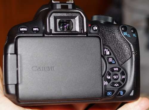 Canon 700D in top condition, low shutter count, photos are of actual kit on sale.