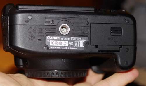 Canon 700D in top condition, low shutter count, photos are of actual kit on sale.