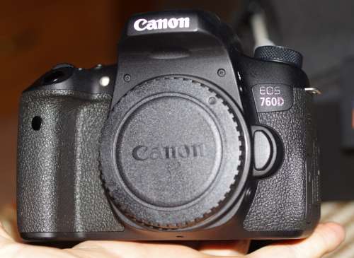 Canon 760D, like new condition, photos show exact item on sale, body only.
