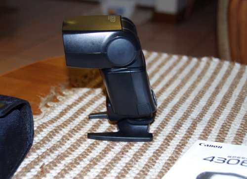 Canon 430ex speedlite, top condition, photos show exact item on sale