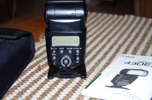 Canon 430ex speedlite, top condition, photos show exact item on sale