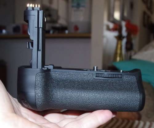 Canon 60D original battery grip as new.