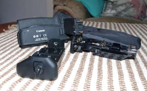 Canon 60D original battery grip as new.