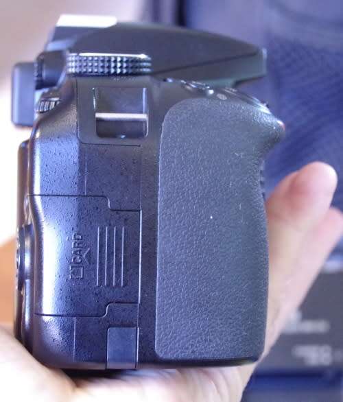 Nikon D3400 with 18-55 VR ii lens, photos show exact kit on sale.