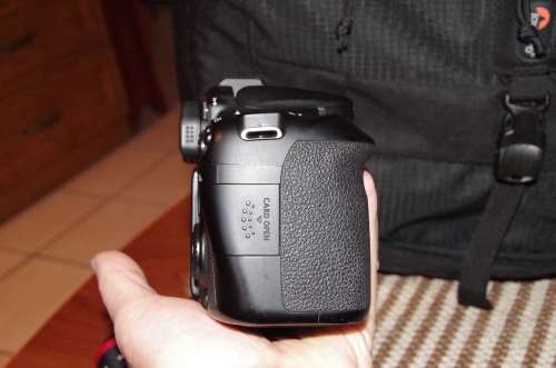 Canon 70D body only, photos show exact item on sale, has some minor signs of use externally.
