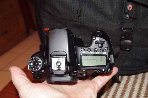 Canon 70D body only, photos show exact item on sale, has some minor signs of use externally.