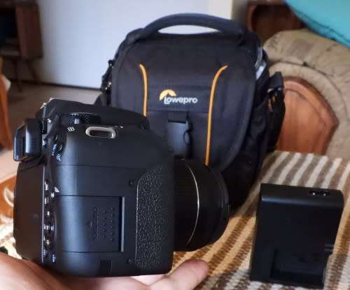 Canon 800D with 18-55 STM lens and bag etc, photos show exact item on sale.