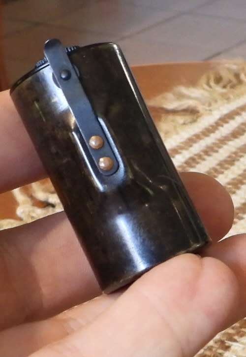 Leica camera bits, photos show exact items on sale,