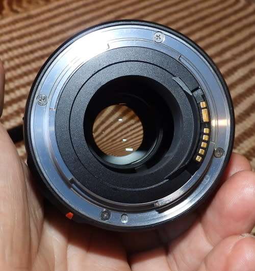 Tamron for Canon 10-24 mm, photos show exact item on sale, top conditon inside and out