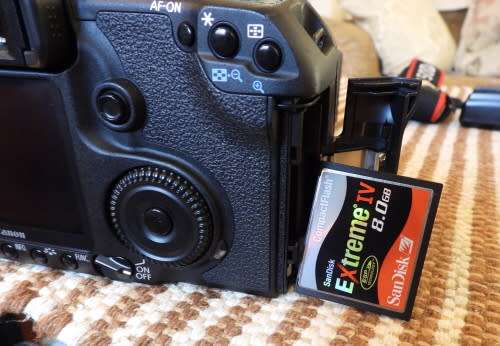 Canon 50D, Body is in perfect working order, lens works but only at lowest f stop.