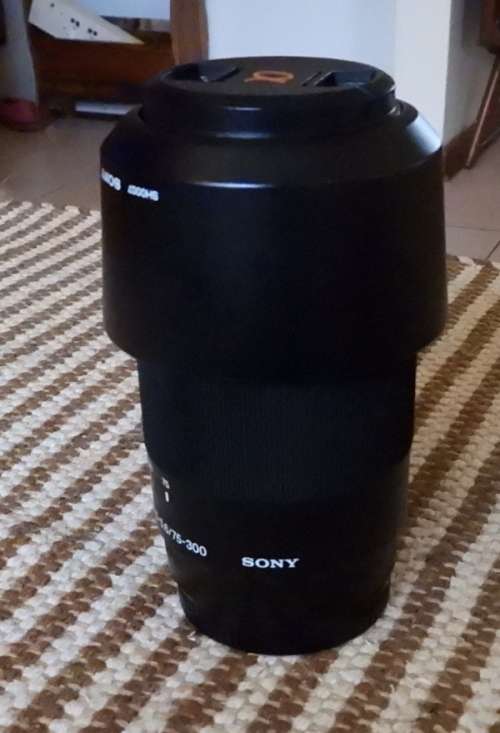 Sony 70-300 lens in top condition inside and out, photos show exact item on sale.