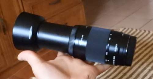 Sony 70-300 lens in top condition inside and out, photos show exact item on sale.