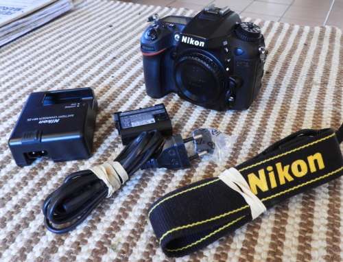 Nikon D7100 Body , photos show exact item on sale, please read description.. Sd card included.
