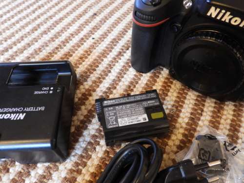 Nikon D7100 Body , photos show exact item on sale, please read description.. Sd card included.