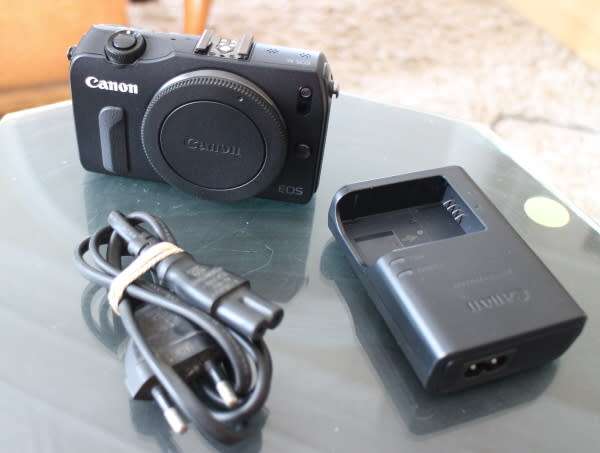 Canon EOS M with 22mm stm lens, Mint condition, photos show exact item on sale