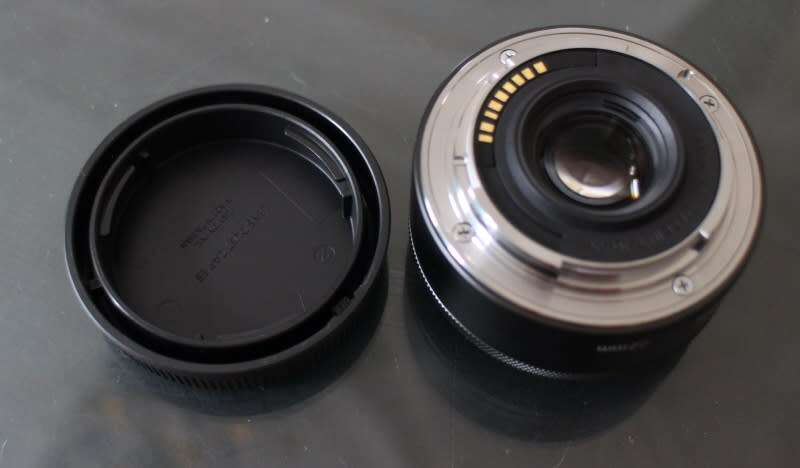 Canon EOS M with 22mm stm lens, Mint condition, photos show exact item on sale