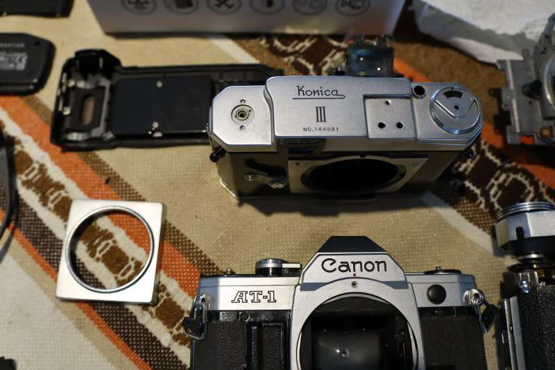 Large collection of camera spares, please study photos, spares only none of these items are complete