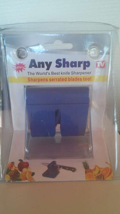 KNIFE SHAPENNER(THE WORLDS BEST EVEN SHARPENS SERRATED BLADES TO)