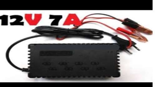 12 VOLT BATTERY CHARGER /7 A INTELLIGENT PULSE CHARGER