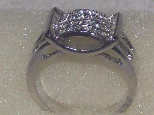 STUNNING SILVER DESIGNERS ELECTROPLATED RING WHIT BEAUTIFUL STONES ADDED SIZE 17,18