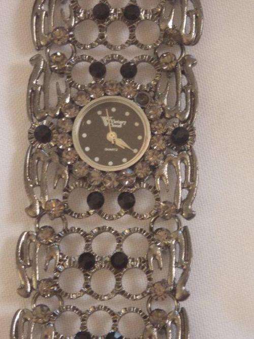 TIBETIAN SILVER COATED UPPERCLASS WOMANS WATCH