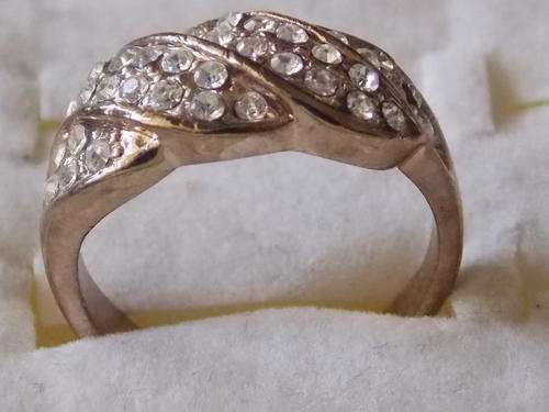 STUNNING GOLD FILLED DESIGNERS RING WHITH BEAUTIFUL SIM DIAMONDS ADDED SIZE 18,19,20