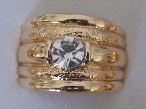 STUNNING GOLD FILLED DESIGNERS RING LOOKS LIKE A 5 PIECE WHITH BEAUTIFUL SIM DIAM SIZE 18,19,20