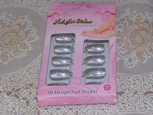 3 UPP FOR GRABBS!!3D DESIGN SET OF NAILS WITH  GLUE (STUNNING COLOR)
