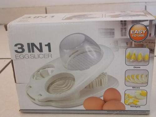 THE 3 IN 1 EGG SLICER (CATERER AND HOUSEWIFES DREAM)
