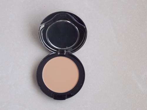 KISS BEAUTY VOGUE MAKE UP CARE POWDER TWO WAY