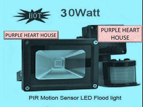 30 WATT PIR MOTION SENSOR LED FLOOD LIGHT 2700 LUMEN (90% ENERGY SAVING)